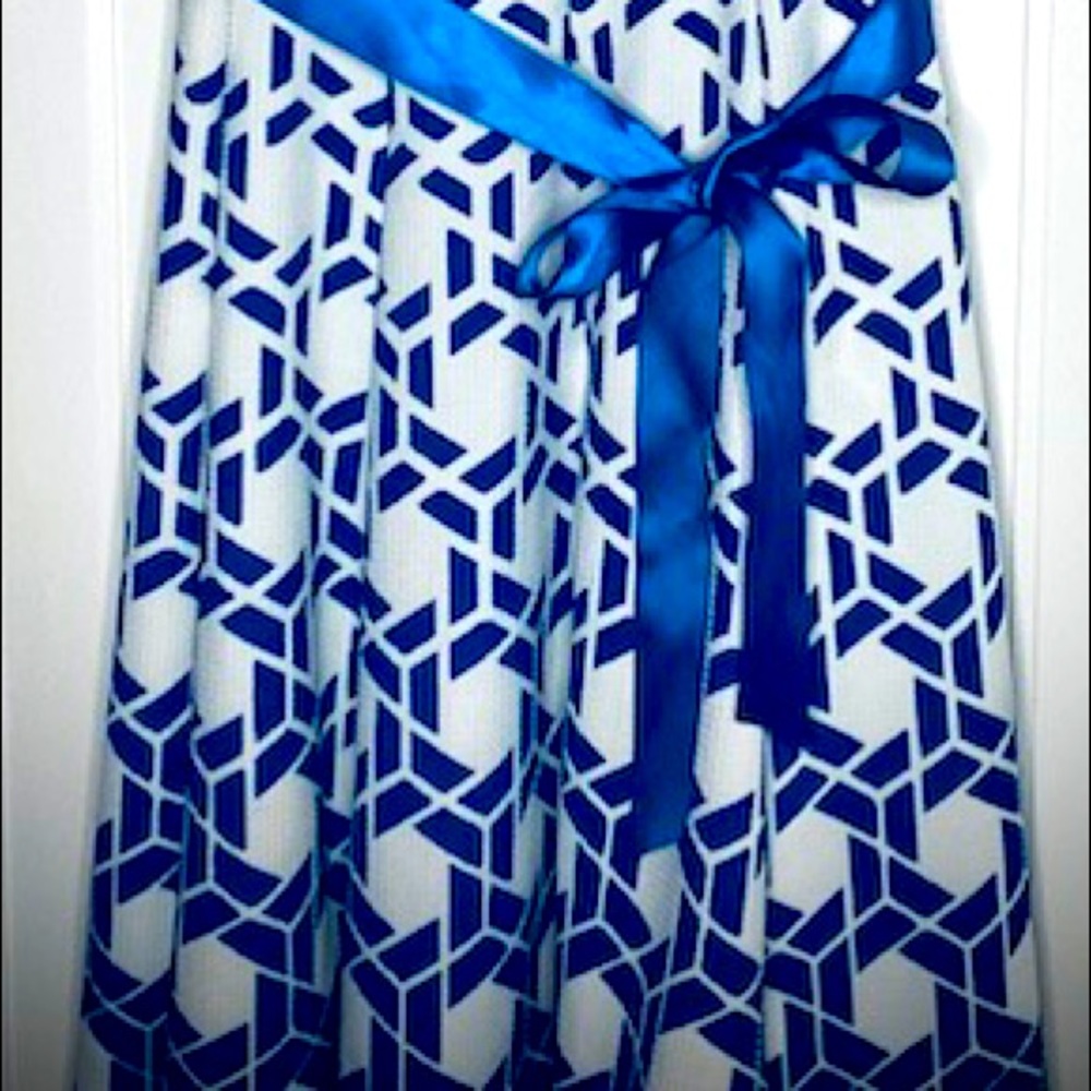 BRAND NEW W/ TAGS! Midi-length dress